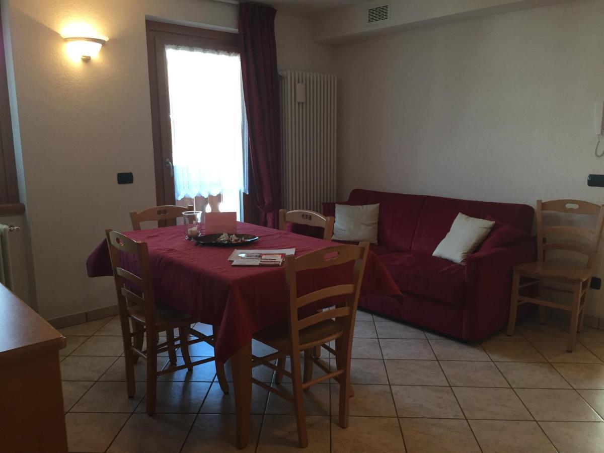 Chalet Del Bosco Valdisotto Chambre photo